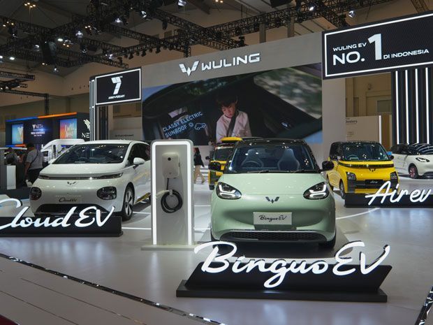 mobil listrik Wuling 2024