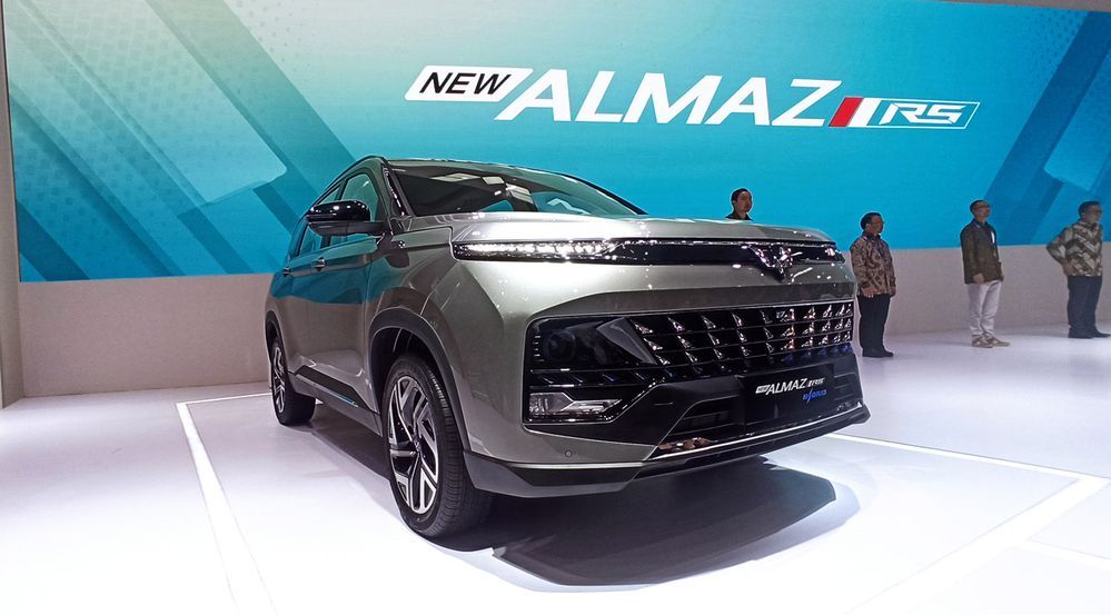Diperkenalkan Di GIIAS 2023 Harga New Almaz RS Masih Misterius Mobil 