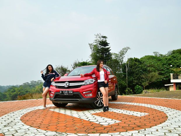 mobil DFSK Glory 560 