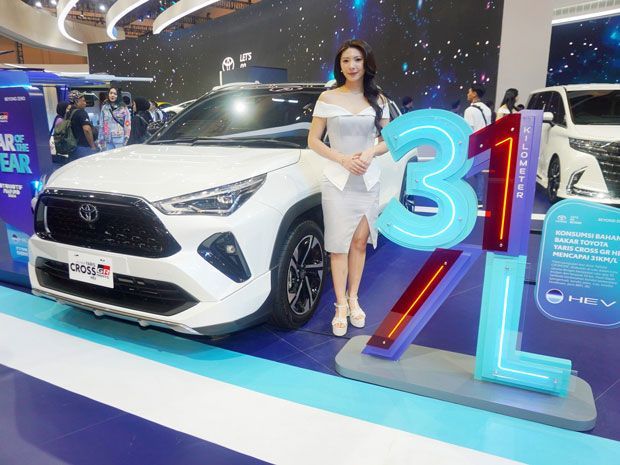 mobil hybrid Toyota