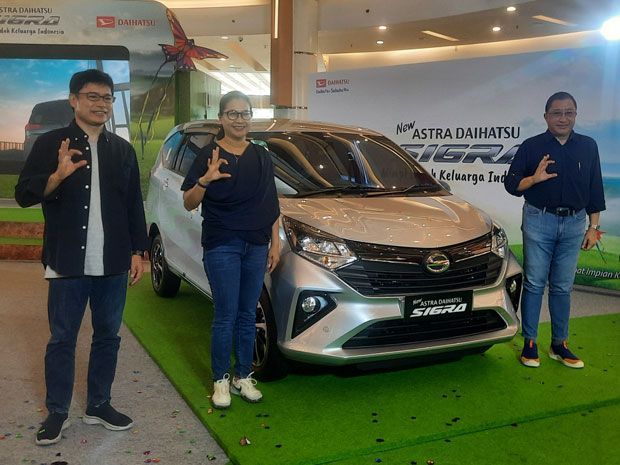 Daihatsu Sigra 2024