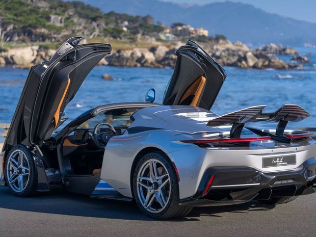 Pininfarina Battista Targamerica milik Michael Jordan