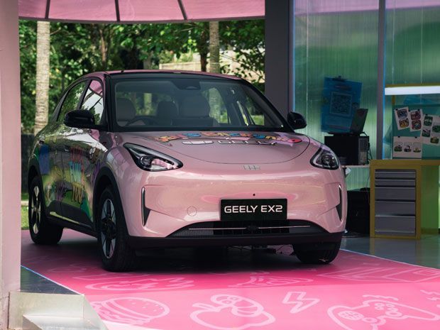 Geely EX2 