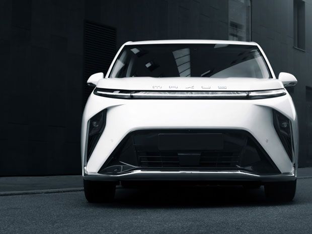 Maxus Mifa 9
