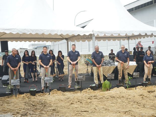 groundbreaking pabrik truk dan bus Mercedes-Benz di Cikarang 2024