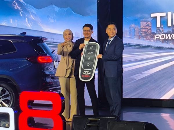 Tiggo 8 Zaskia dan Irwansyah