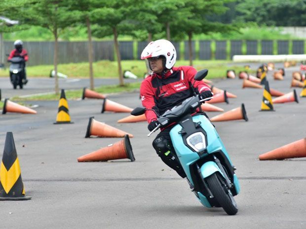 Honda ICON e: