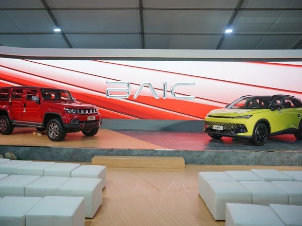 BAIC BJ40 Plus dan BAIC Beijing X55 II