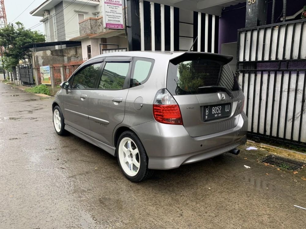 Kelebihan dan Kekurangan Honda Jazz GD3, Mobil Tua Favorit Anak Muda ...