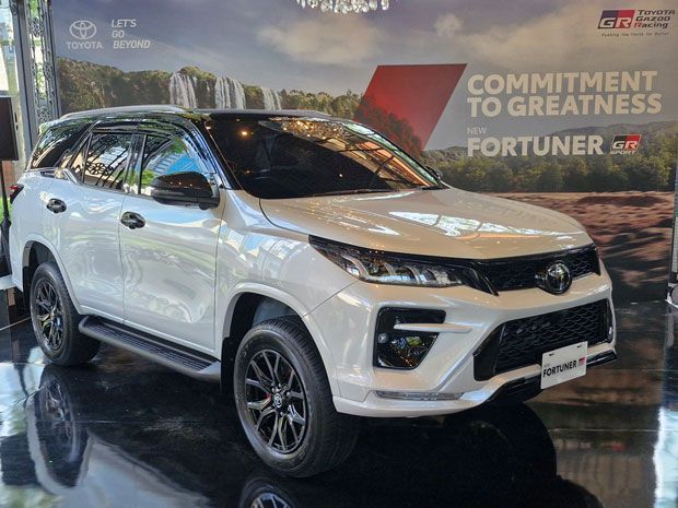 Toyota Fortuner facelift 2024