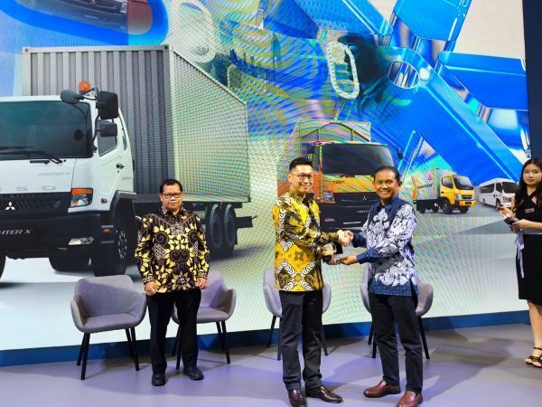diskusi truk fuso giicomvec 2026