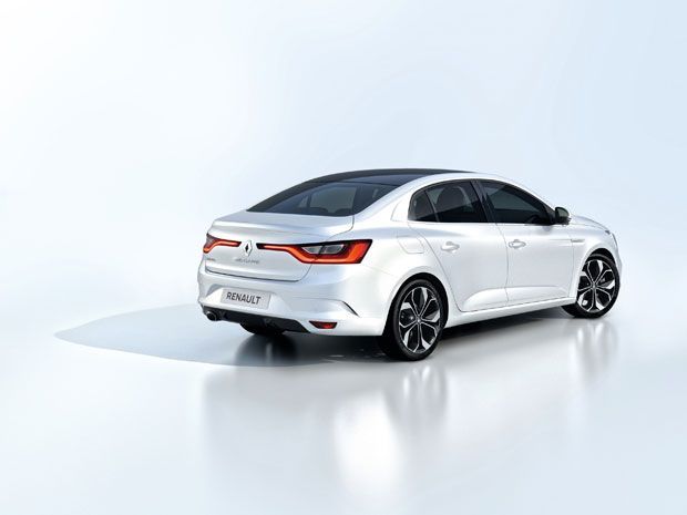 Renault Megane Belakang