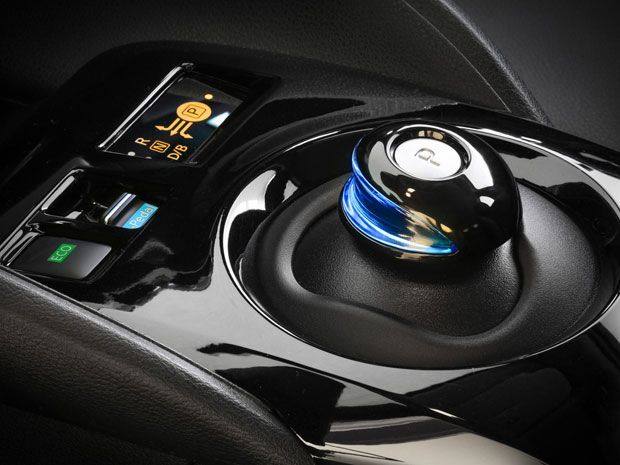 NISSAN LEAF
