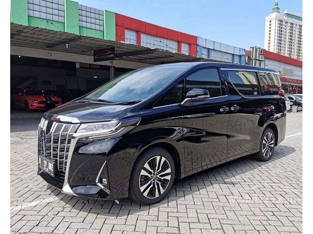 Toyota Alphard Bekas 2020, Baru Jalan 200 KM Harga Turun Ratusan Juta