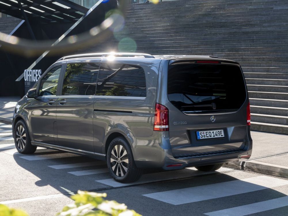 harga Mercedes-Benz EQV