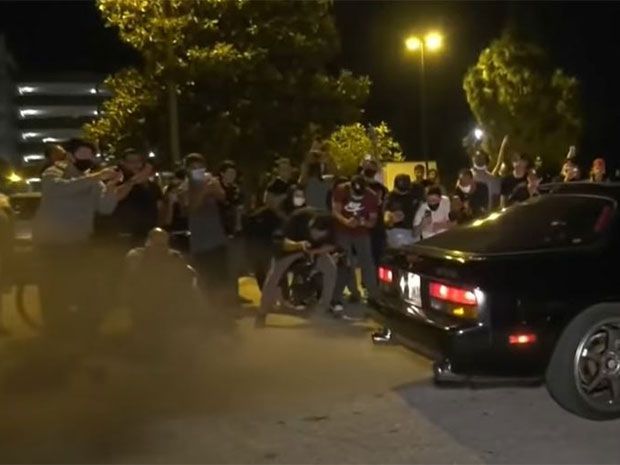 Bikin Pameran Mobil di Tengah Pandemi Corona Berakibat Kekacauan