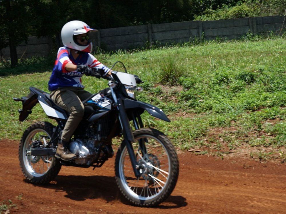 Yamaha WR 155R