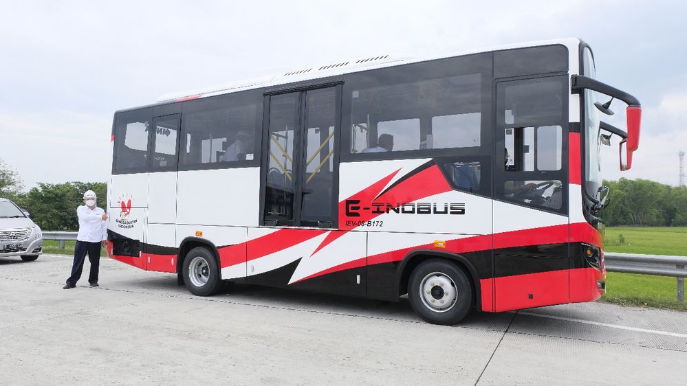 Bus listrik