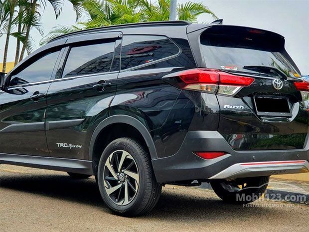 Toyota Rush S TRD Sportivo AT bekas 2020