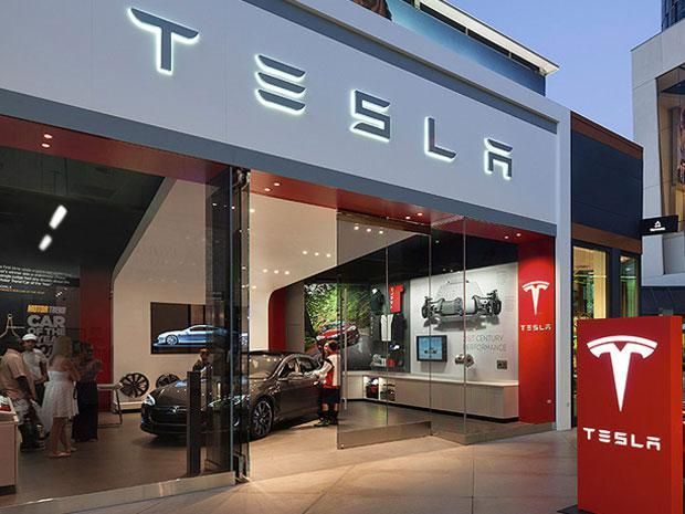pabrikan mobil listrik Tesla