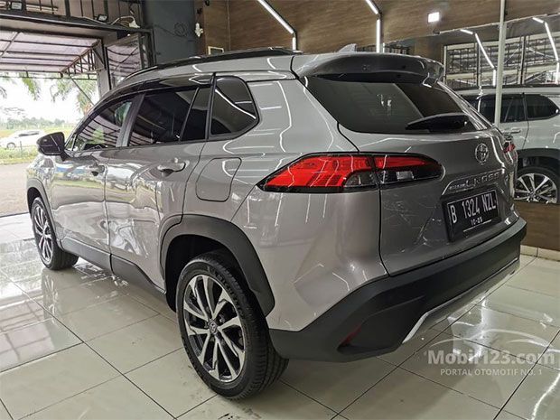 Toyota Corolla Cross Hybrid Bekas 2020