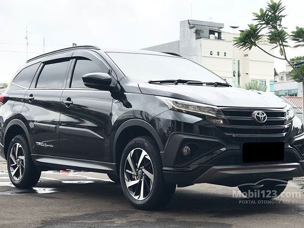 62731-toyota-rush-trd-bekas-2020-umur-4-bulanan-cek-harganya-turun-puluhan-juta-sub.jpg
