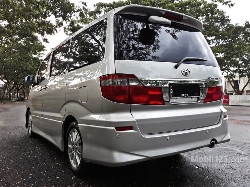 Toyota Alphard Bekas 2005: Investasi yang Layak Pertimbangan?
