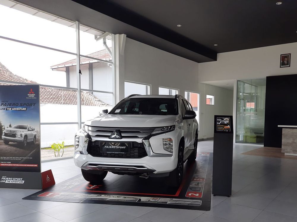 dealer Mitsubishi