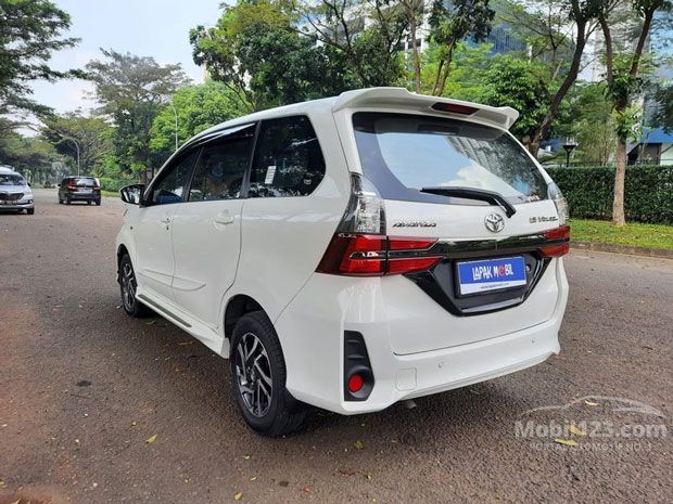 Toyota Avanza Veloz bekas 2020