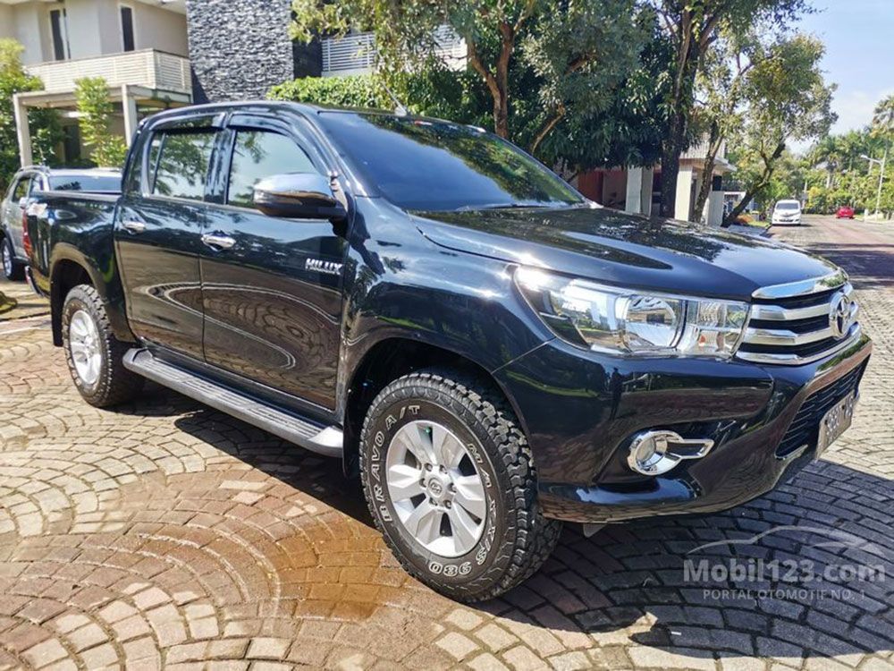 double cabin hilux