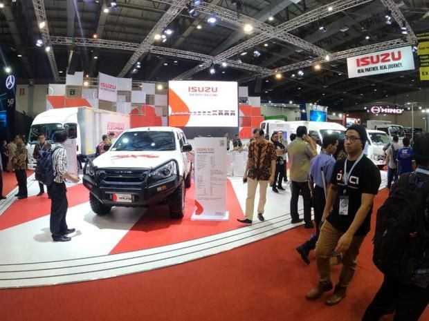 mobil-mobil niaga Isuzu