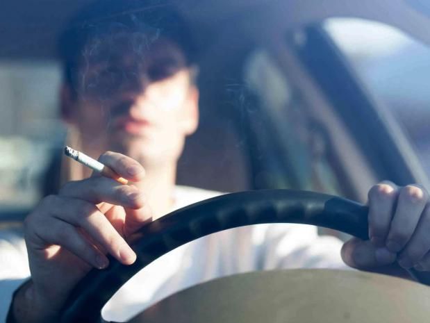 dampak merokok di dalam mobil