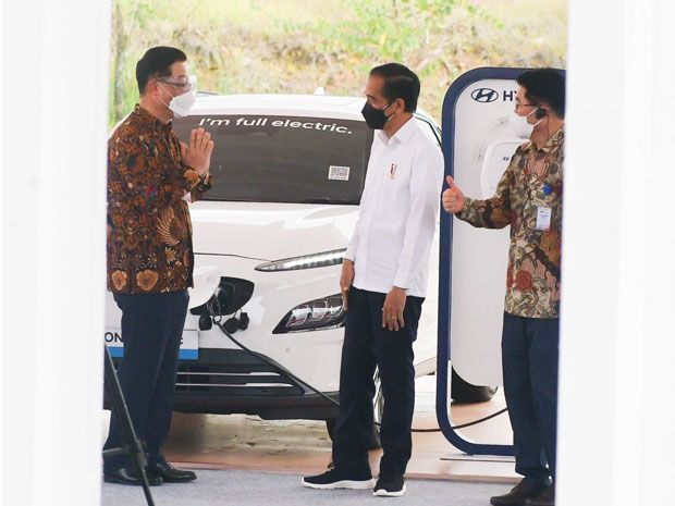Presiden Jokowi di Groundbreaking Pabrik Baterai Mobil Listrik Hyundai dan LG