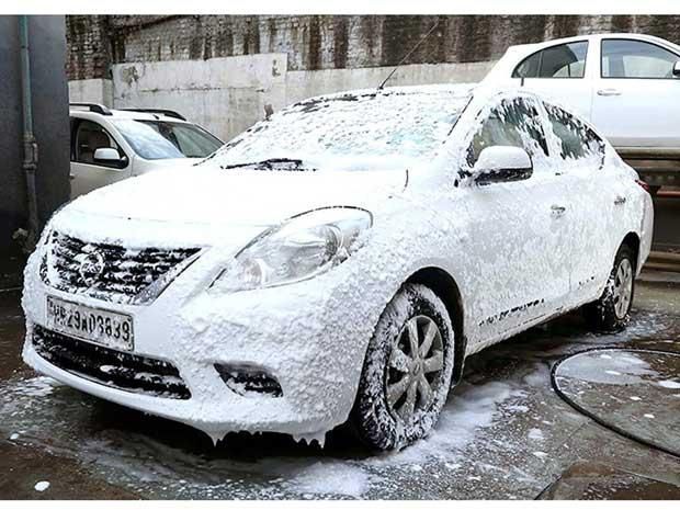 cuci mobil setelah beli mobil bekas
