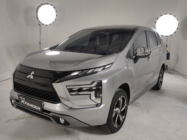64942-mitsubishi-xpander-facelict-meluncur-8-november-2021-3.jpg