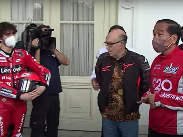 Presiden Jokowi dan Pebalap MotoGP 2022