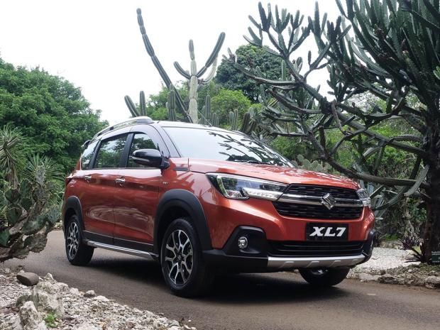 Suzuki XL7