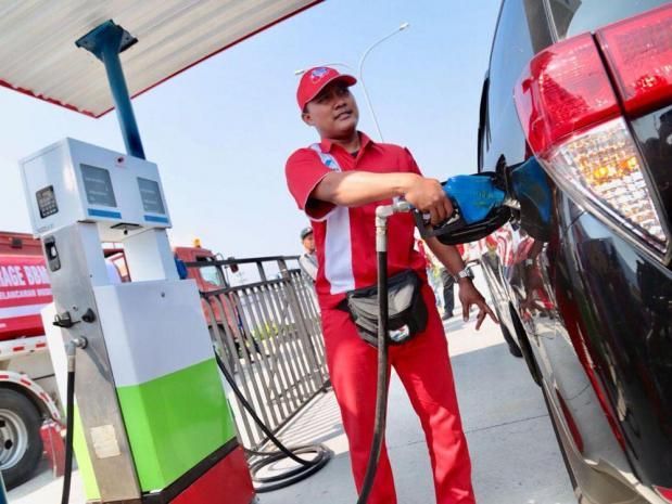 66062-ilustrasi_pengisian_bbm_di_spbu_pertamina_3.jpg