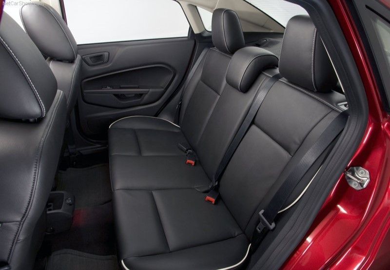 interior ford fiesta 2011