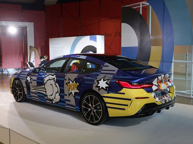 BMW Seri 8 x Jeff Koons