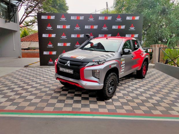 Mitsubishi Triton ikut AXCR 2022