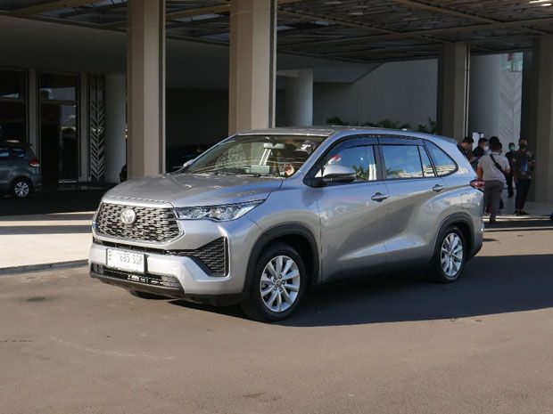 Toyota Kijang Innova Zenix hybrid