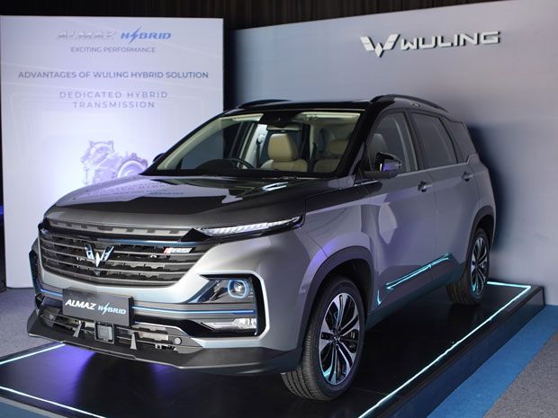 Wuling Almaz hybrid