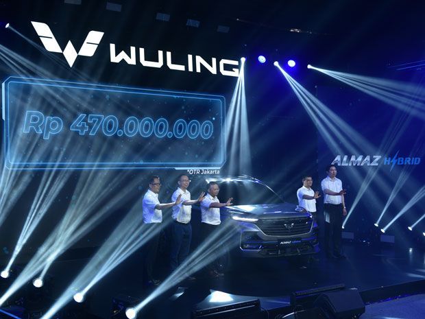 Wuling Almaz hybrid