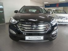 2015 - Hyundai Santa Fe 2.4 Premium (Petrol) -- MUST VIEW --