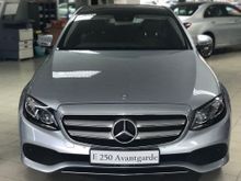 2016 Mercedes-Benz E250 2.0 Avantgarde LED Headlamps Sedan