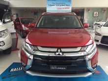 2016 Mitsubishi Outlander 2.4 SUV --