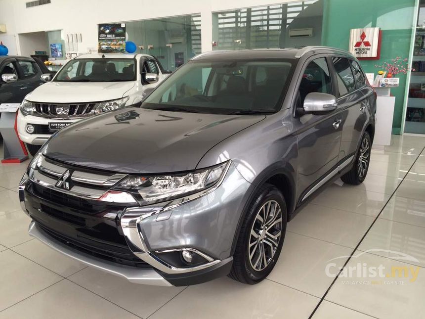 Mitsubishi outlander 2017 черный