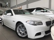 ( UNREG 2013) BMW 528i 2.0 M Sport ( M- SPORT MODEL ) (TURBO ENGINE) (SUNROOF) - SAVE MORE FOR RAYA