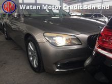 BMW 740Li 3.0cc TWIN TURBO FULLSPEC,JPN,SUNROOF,VACUMN DRS,POWER BOOT,LED LIGHT,REVERSE CAMERA,REAR ENTERTAINMENT MONITOR,TRUE YEAR END 11-UNREG